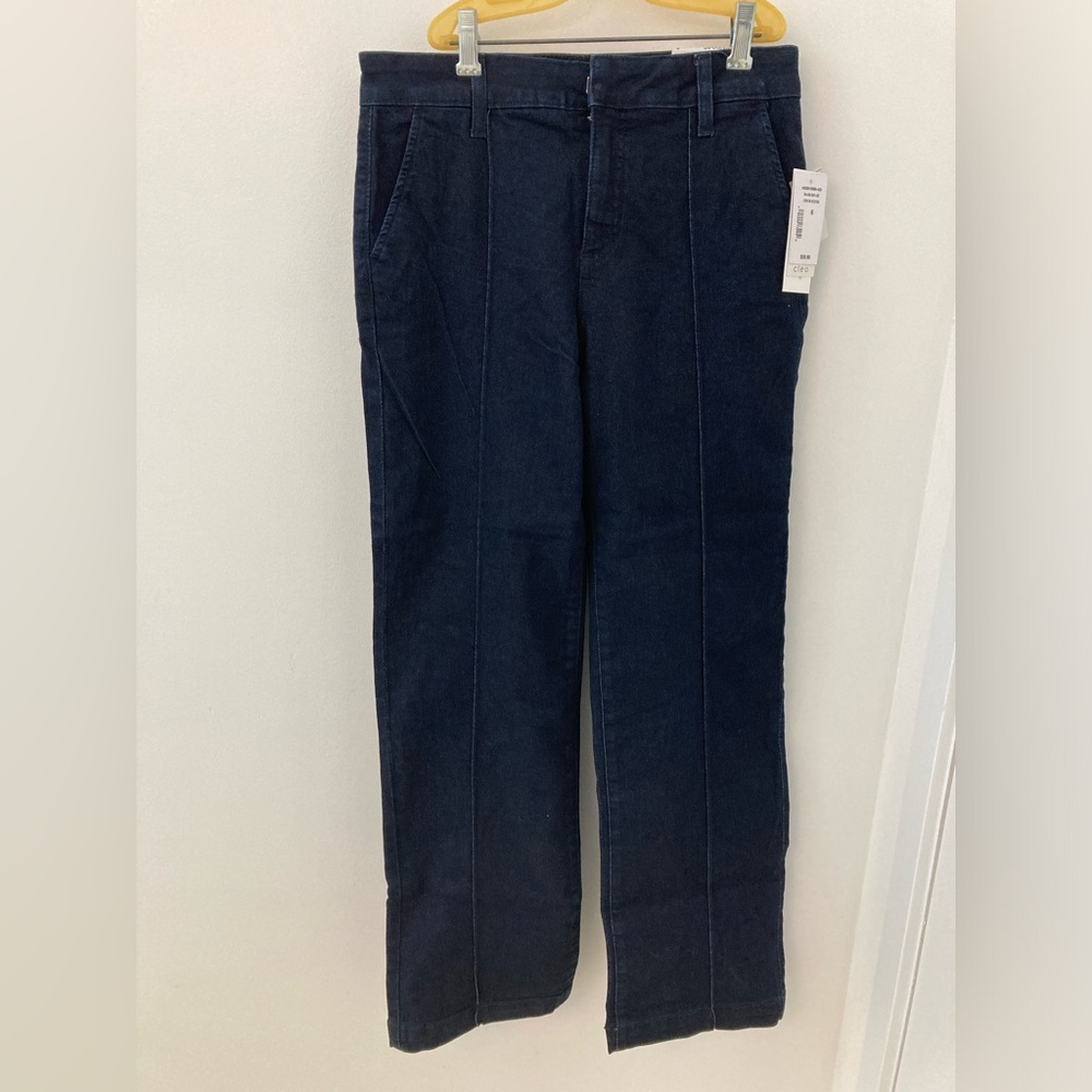 Woman’s trouser jeans